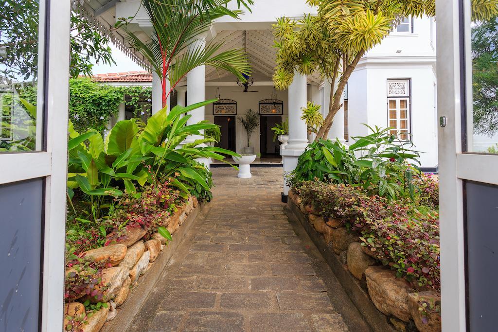 Villa Blanco Дехивала-Маунт-Лавиния Экстерьер фото